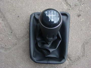 GAŁKA MIESZEK 5 BIEGÓW VW POLO VI 2G2711113B