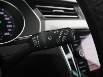 Volkswagen Passat B8 Variant 2.0 TDI BlueMotion SCR 150KM 2019 Volkswagen Passat navi czujniki parkowania, zdjęcie 32