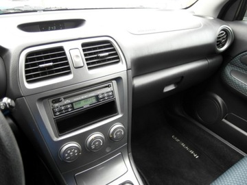 Subaru Impreza II Sedan 1.5 i 105KM 2007 Subaru Impreza Klimatyzacja 4WD Alu Felgi 1.5 Benzyna 105KM, zdjęcie 26