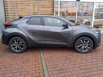 Toyota C-HR II SUV Plug-In 2.0 Hybrid Dynamic Force Plug-in  223KM 2025 Od ręki - Style 2.0 Hybrid Dynamic Force Plug-in 223KM | Podgrzewane fotele, zdjęcie 2
