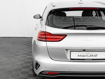 Kia Ceed III Kombi Facelifting 1.5 T-GDI 160KM 2022 Kia Cee'd GD4E578#1.5 T-GDI M K.cofania 2 stref, zdjęcie 10