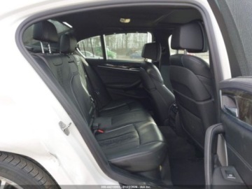 BMW Seria 5 G30-G31 2020 BMW Seria 5 M550i xDrive 2020 4.4 Benzyna 523KM, zdjęcie 12