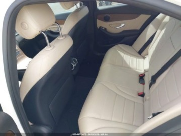 Mercedes Klasa C W205 2019 Mercedes-Benz Klasa C MERCEDES-BENZ C 300 2.0 Benzyna 255KM, zdjęcie 9