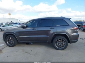 Jeep Grand Cherokee IV 2021 Jeep Grand Cherokee 80th Anniversary 2021 3.6 Benzyna 293KM, zdjęcie 2