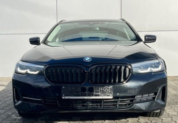 BMW Seria 5 G30-G31 Touring Plug-In 2.0 530e 292KM 2022 BMW Seria 5 4x4 Skora Navi Kamera Sport Full Led Automat FV23, zdjęcie 2