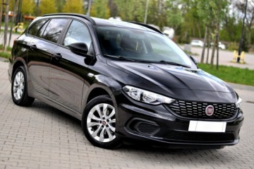Fiat Tipo II Station Wagon 1.4 95KM 2017 Fiat Tipo 1.4 95KM Climatronic Grzane Fotele
