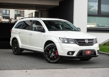 Fiat Freemont 2.0 Multijet II 16v 170KM 2015 FIAT Freemont Black Code 7os. 2.0Diesel 170KM, Automat, Kamera, Navi, ALU19, zdjęcie 1