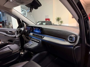 Mercedes Klasa V W447 2024 Mercedes-Benz Klasa V 2.0 Diesel 239KM, zdjęcie 31