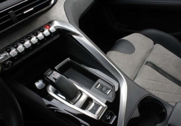 Peugeot 3008 II Plug-In Hybrid HYbrid4 300 PHEV 300KM 2020 Peugeot 3008 HYbrid4 GT EAT8 Od RiA 1.6 Hybryda 300KM, zdjęcie 9