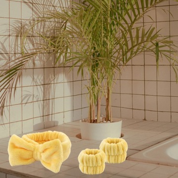 НАБОР НА ГОЛОВУ И ЗАПЯСТЬЯ ДЛЯ СМЫВАНИЯ МАКИЯЖА НА ЛИЦО желтый