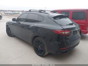 Maserati Levante 2019 Maserati Levante S Gransport, 2019r., 4x4, 3.0L 3.0 Benzyna 424KM, zdjęcie 3