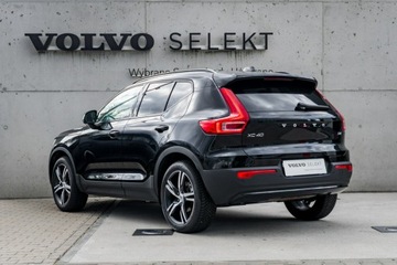 Volvo XC40 Crossover Facelifting 2.0 B4 197KM 2024 Volvo XC 40 B4 197 KM Ultra Dark Mild Hybrid, zdjęcie 5