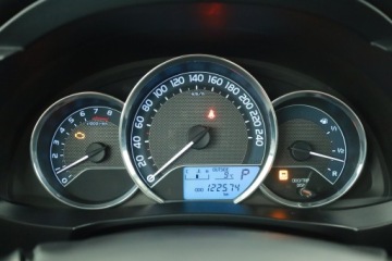 Toyota Corolla XI Sedan 1.6 Valvematic 132KM 2015 Toyota Corolla 1.6 Valvematic, Salon Polska, zdjęcie 11