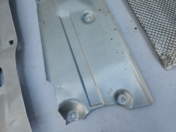 ТЕПЛОВОЙ ЭКРАН ВЫХЛОПА ДЛЯ AUDI V8 D11 КРЫШКИ КУЗОВА