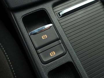 Skoda Octavia III Liftback Facelifting 1.5 TSI ACT 150KM 2020 Skoda Octavia 1.5 TSI, Salon Polska, zdjęcie 15