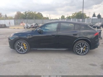 Maserati 2024 Maserati Grecale Trofeo 2024 3.0l 3.0 Benzyna 523KM, zdjęcie 2
