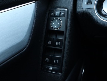 Mercedes Klasa C W204 2010 Mercedes C C 180 CDI, Skóra, Klima, Klimatronic, zdjęcie 21