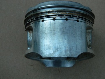 ЦИЛИНДР + ПОРШЕНЬ SUZUKI GN 250 GZ