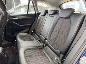 BMW X1 F48 2021 BMW X1 sDrive18i xLine LED Ambiente Czujniki prakowania Salon Polska, zdjęcie 11