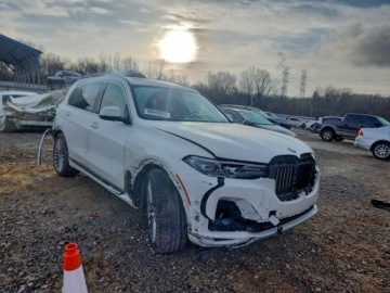 BMW X7 2021 BMW X7 xDrive40i 2021 3.0 Benzyna 335KM, zdjęcie 4