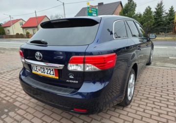 Toyota Avensis III Wagon Facelifting 2.0 D-4D 124KM 2013 Toyota Avensis 2.0Dieselserwisprosto z Niemiec 2.0 Diesel 124KM, zdjęcie 4