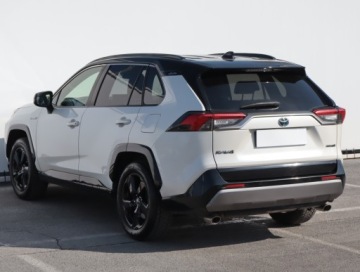 Toyota RAV4 V SUV 2.5 Hybrid Dynamic Force 218KM 2019 Toyota RAV 4 2.5 Hybrid, Salon Polska, Serwis ASO, zdjęcie 3