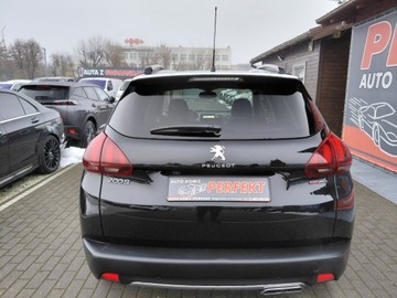 Peugeot 2008 I SUV Facelifting 1.2 PureTech 130KM 2017 Peugeot 2008 GT-Line Navi Kamera Klimatronik Grip Control Sensor PDC Alu, zdjęcie 5