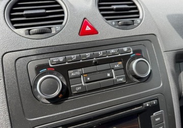 Volkswagen Caddy IV 2016 Volkswagen Caddy maxnaviklimatronik7osobowe 1.2 Benzyna 105KM, zdjęcie 19