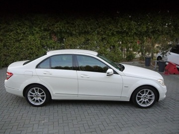 Mercedes Klasa C W204 Limuzyna 1.8 180 CGI BlueEFFICIENCY 156KM 2011 Mercedes C 180 1.8 Stan Idealny bez rdzy Gwarancja, zdjęcie 10