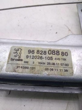 912026105 ZVEDÁK OKNO LEVÝCH PŘEDNÍCH DVEŘE 110 2011 PEUGEOT 5008