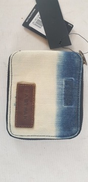 portfel Eastpak ek780712 niebieski jeans na zamek