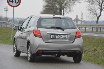 Toyota Yaris III Hatchback 5d Facelifting 1.33 Dual VVT-i 99KM 2015 Toyota Yaris 1.33 Benzyna nawi hak kamera cofania, zdjęcie 7