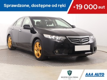 Honda Accord VIII Sedan 2.0 VTEC 156KM 2014