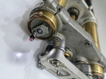 Стойки подвески передние SUZUKI RMZ 450 08-12