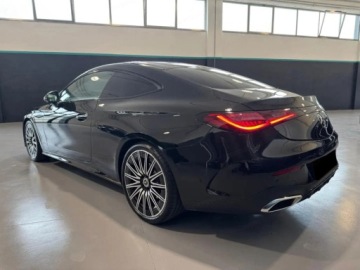 Mercedes CLE Coupe 2.0 200 204KM 2025 MERCEDES-BENZ CLE 200 4-Matic AMG Line 2.0 (204KM) 2025, zdjęcie 3