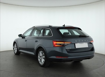 Skoda Superb III Kombi Facelifting 2.0 TDI SCR 200KM 2021 Skoda Superb 2.0 TDI, Salon Polska, 1. Właściciel, zdjęcie 3
