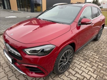 Mercedes GLA II Off-roader Plug-In 1.3 250 e 218KM 2023 MERCEDES-BENZ GLA 250e polift | AMG PremiumPlus | Gwarancja | FAKTURAVAT23%