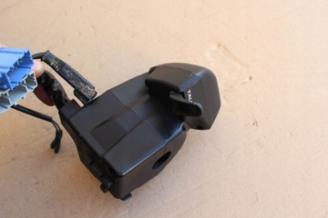 GL 1800 GOLD WING PRZELACZNIKI LEWE SWIATEL 01-05