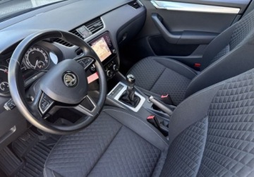 Skoda Octavia III Liftback Facelifting 1.8 TSI 180KM 2017 Skoda Octavia SalonPL 1.8TSI 180KM AmbitionDrive ASO Podgrz.Fotele PDC Sma, zdjęcie 9