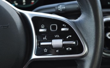 Mercedes Klasa A W177/V177 Hatchback 1.3 200 163KM 2018 Mercedes-Benz Klasa A A200 Automat Benzyna Kamera Nawigacja 1.3 Benzyna, zdjęcie 23