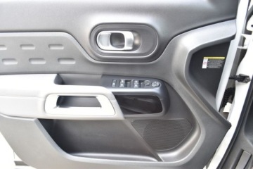 Citroen C5 Aircross SUV 1.2 PureTech 130KM 2019 Citroen C5 Aircross SalonPL 130KM PureTech LIVE Klimatyzacja 2-strefowa17, zdjęcie 22