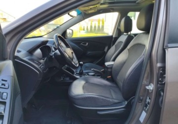 Hyundai ix35 SUV Facelifting 1.7 CRDi 115KM 2015 Hyundai ix35 Hyundai ix35 1.7 CRDi 2WD blue Style 1.7 Diesel 116KM, zdjęcie 13