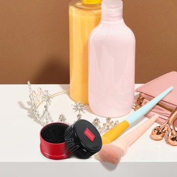 Коробочка для чистки кистей для макияжа.