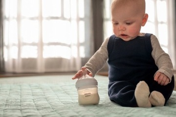 AVENT АНТИКОЛИКОВАЯ БУТЫЛКА NATURAL RESPONSE 125мл