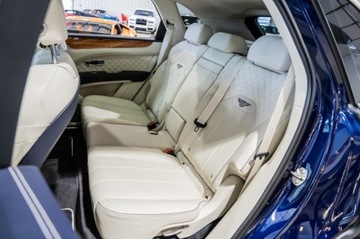 Bentley Bentayga 2021 Bentley Bentayga V8 2021, Bezwypadkowy 4.0 Benzyna 542KM, zdjęcie 27