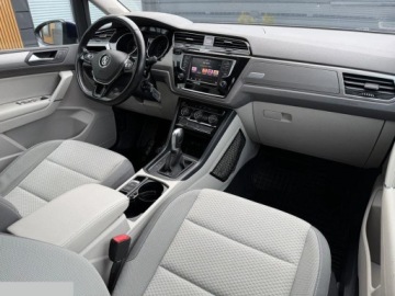 Volkswagen Touran III 1.6 TDI 110KM 2016 Volkswagen Touran 1.6d 110KM 2016r automat, zdjęcie 17