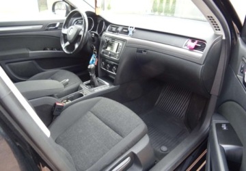 Skoda Superb II Sedan 1.6 TDI CR DPF 105KM 2013 Skoda Superb 1.6tdi,klima,alu,zarejestrowan 1.6 Diesel 105KM, zdjęcie 14