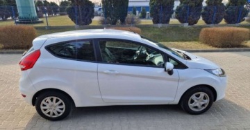 Ford Fiesta VII Hatchback 5d 1.25 Duratec 60KM 2012 Ford Fiesta Ford Fiesta 1.25 Ambiente 1.2 Benzyna 60KM, zdjęcie 6