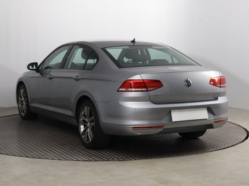 Volkswagen Passat B8 Limousine 2.0 TDI BlueMotion Technology 150KM 2018 VW Passat 2.0 TDI, Salon Polska, Serwis ASO, Navi, zdjęcie 3