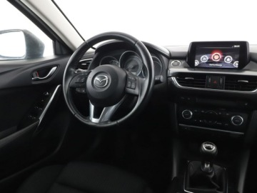 Mazda 6 III Kombi Facelifting 2.0 SKYACTIV-G 145KM 2016 Mazda 6 Tempomat Czujniki parkowania Automatyczna, zdjęcie 15